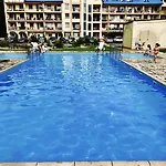 Platinum Апартаменты *